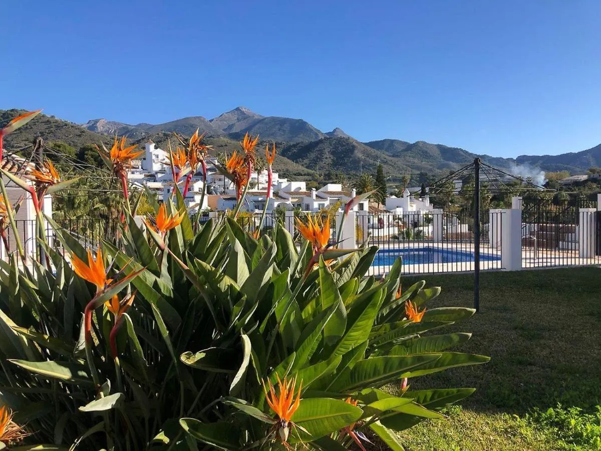 Las Palmas 17B Oasis Properties Nerja Spain