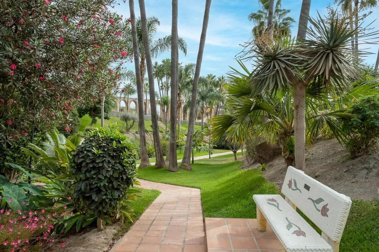 Apartment Las Palmas 17B Oasis Properties Nerja Spain