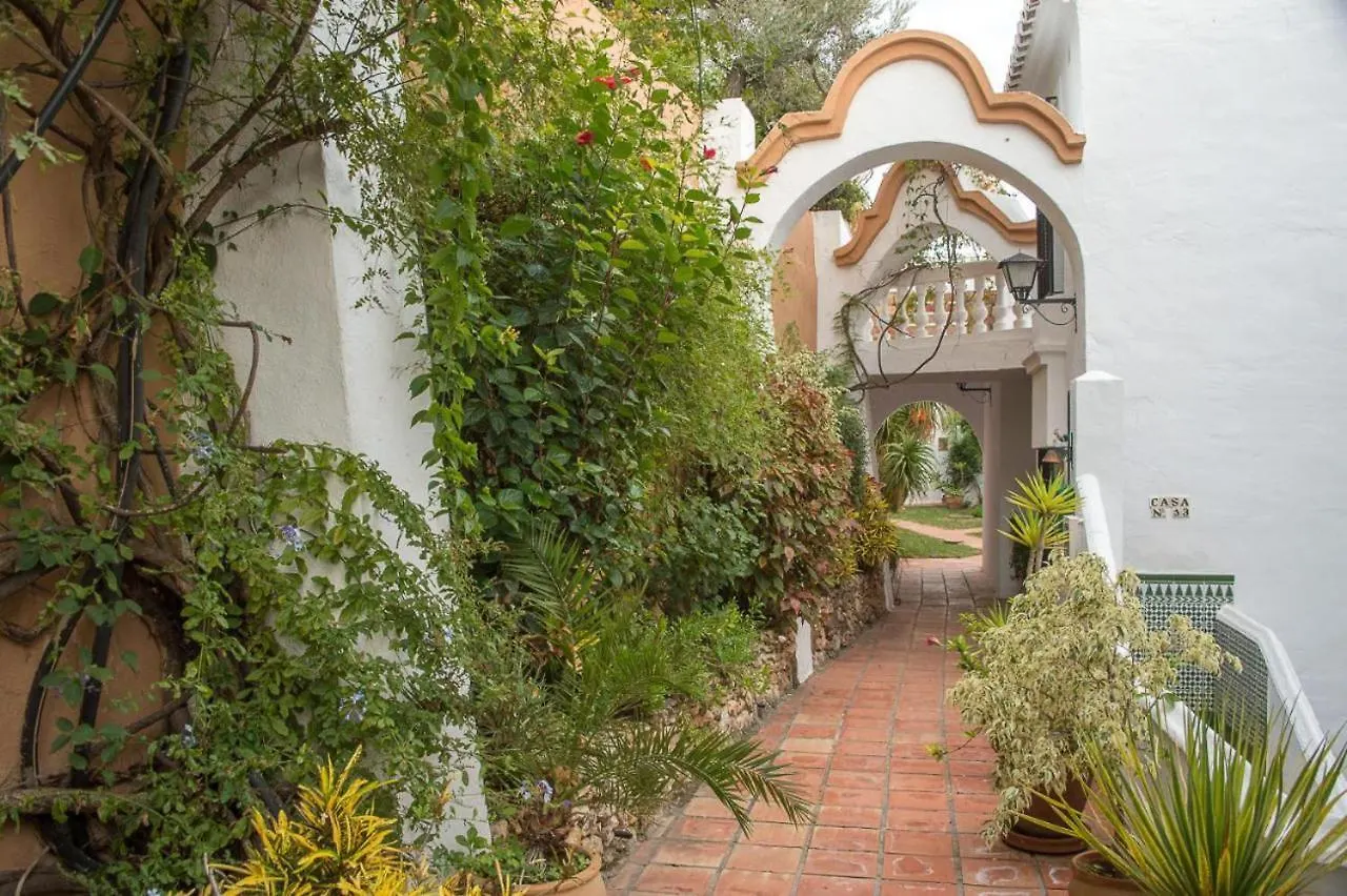 Las Palmas 17B Oasis Properties Nerja Apartment